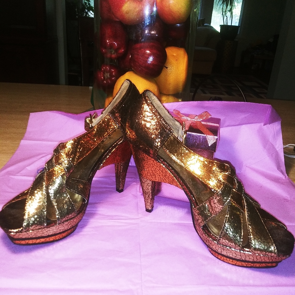 Bumper Metallic Pump Size 9